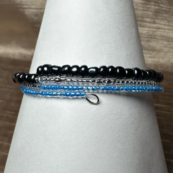 Layered black and blue bracelet handmade memory wire one size fits most - Picture 4 of 5
